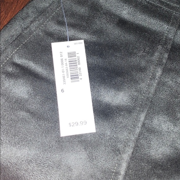 Old Navy Olive Green skirt - Picture 2 of 2